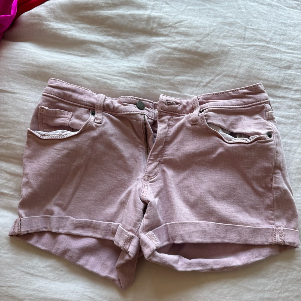 Like pink Jean shorts